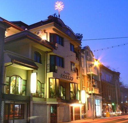 Hotel Cosmos 아세노브그라드 외부 사진